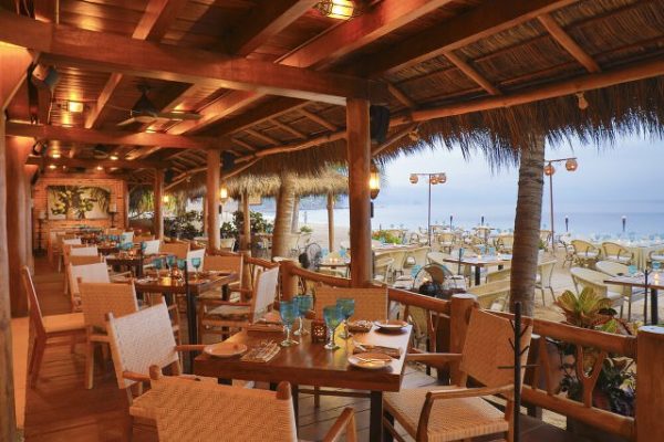 Dining tables in Restaurant el Dorado in Puerto Vallarta